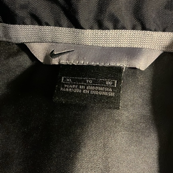 Men’s Nike windbreaker-XL Excellent used condition! $25! - Picture 8 of 8